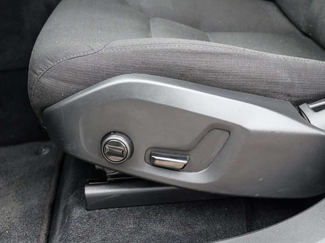 Volvo XC60 B4 Diesel - SUV/Off-road - Weiss - Gebrauchtwagen - Bild 14