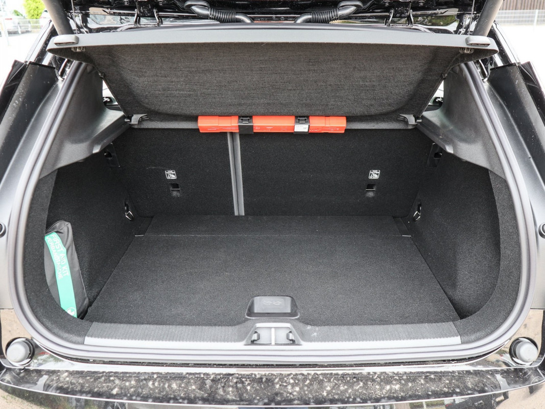 Volvo EX30 Cross Country - SUV/Off-road - Schwarz - Gebrauchtwagen - Bild 11