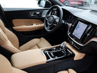 Volvo V60 T6 Recharge AWD - Kombi - Schwarz - Gebrauchtwagen - Bild 3