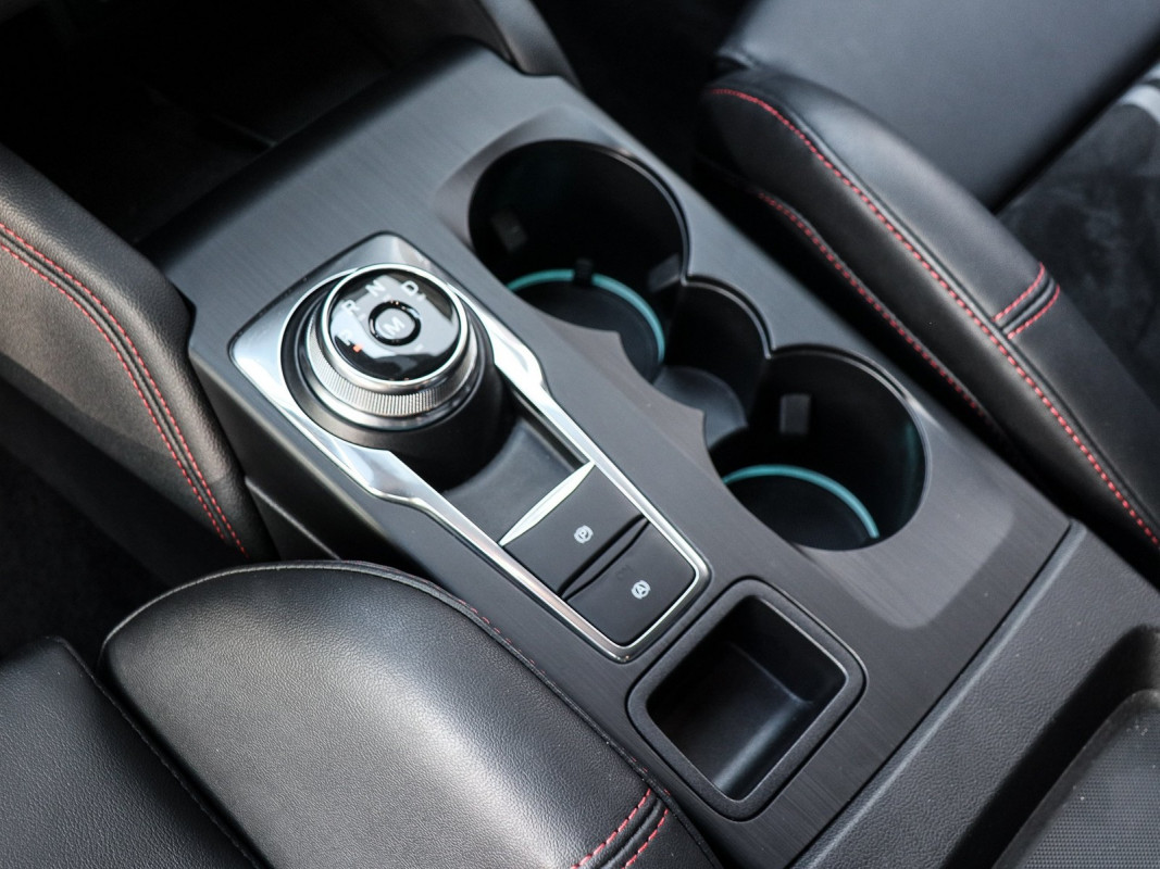 Ford Focus Lim ST-X Automatik, B&O, Winter P. LED Matrix, Sync 4 - Limousine - Weiss - Gebrauchtwagen - Bild 11