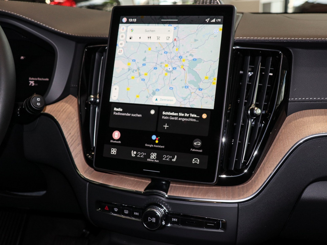 Volvo XC60 T8 AWD - SUV/Off-road - Silber - Gebrauchtwagen - Bild 9