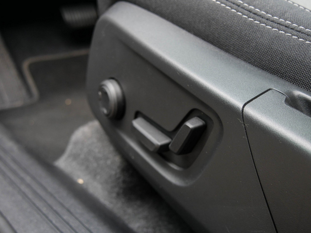 Volvo XC40 - SUV/Off-road - Blau - Gebrauchtwagen - Bild 13