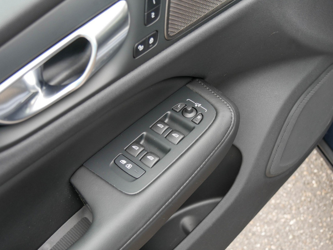 Volvo V60 - Kombi - Blau - Gebrauchtwagen - Bild 13