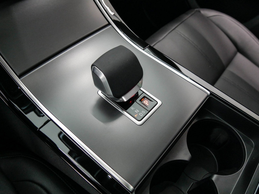 Land Rover Range Rover Velar D300 Dynamic SE - SUV/Off-road - Schwarz - Gebrauchtwagen - Bild 9