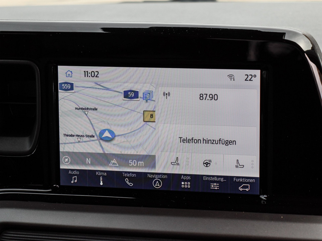 Ford Tourneo Courier Titanium - Van/Minibus - Silber - Gebrauchtwagen - Bild 9