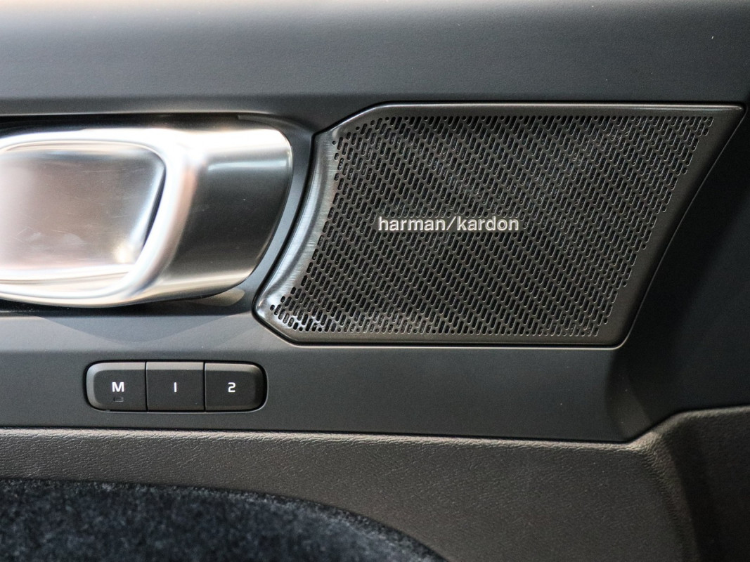 Volvo XC40 T5 Recharge - SUV/Off-road - Weiss - Gebrauchtwagen - Bild 15