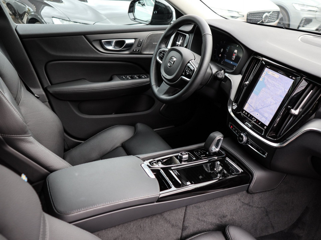 Volvo V60 T6 Recharge AWD - Kombi - Grau - Gebrauchtwagen - Bild 3