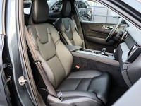Volvo XC60 T6 AWD Recharge - SUV/Off-road - Blau - Gebrauchtwagen - Bild 5