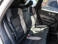 Volvo XC60 B5 (B) Benzin - SUV/Off-road - Silber - Gebrauchtwagen - Bild 5