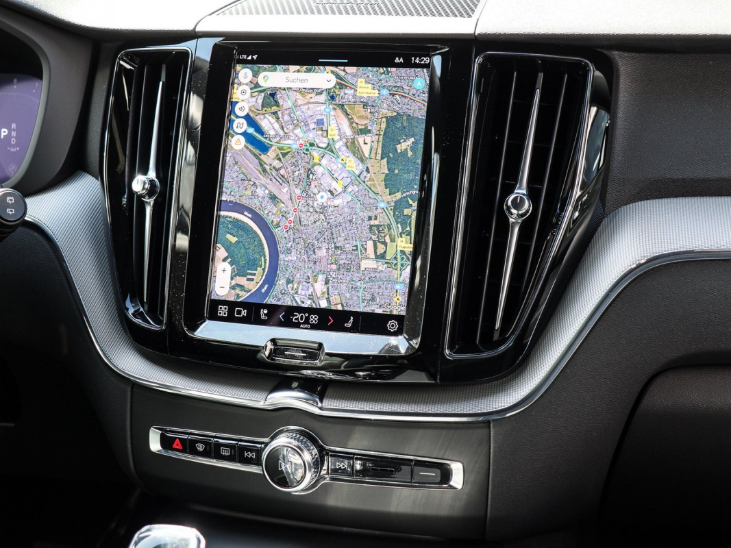 Volvo XC60 B5 (B) Benzin - SUV/Off-road - Silber - Gebrauchtwagen - Bild 9