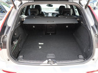 Volvo XC60 B5 (B) Benzin - SUV/Off-road - Silber - Gebrauchtwagen - Bild 12