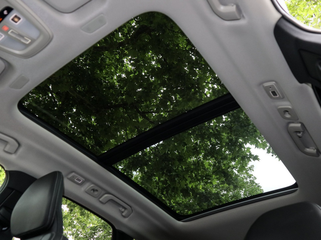 Volvo XC60 B5 (B) - SUV/Off-road - Weiss - Gebrauchtwagen - Bild 12