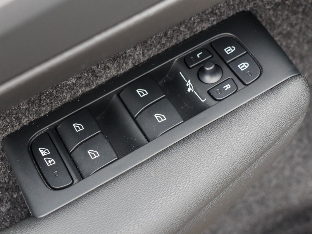 Volvo XC40 B3 (B) - SUV/Off-road - Weiss - Gebrauchtwagen - Bild 15