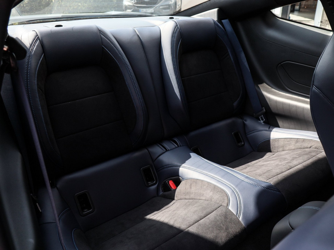 Ford Mustang Fastback - Sportwagen/Coupé - Blau - Neuwagen - Bild 4