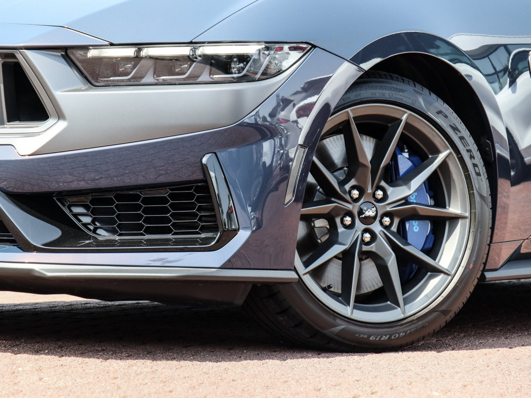 Ford Mustang Fastback - Sportwagen/Coupé - Blau - Neuwagen - Bild 5