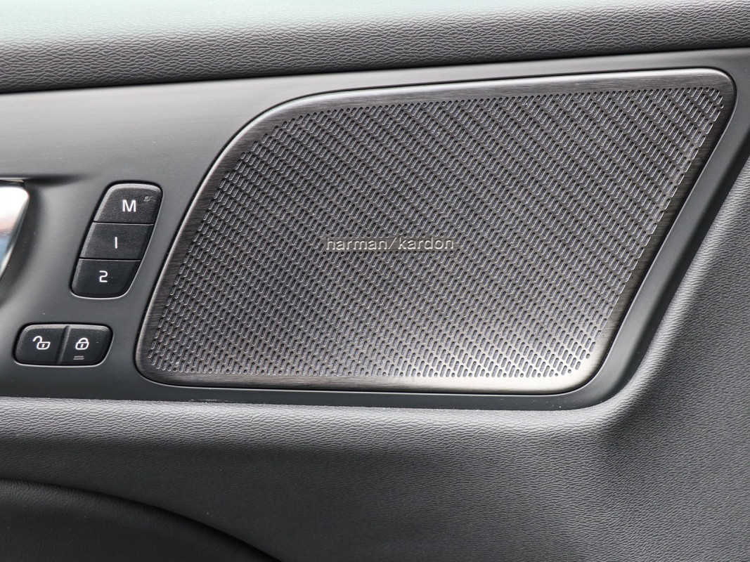 Volvo V60 T6 Recharge AWD - Kombi - Grau - Gebrauchtwagen - Bild 15