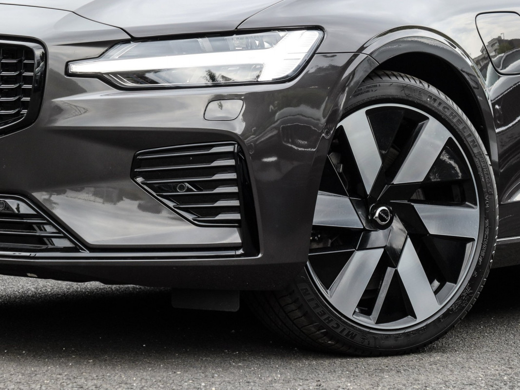 Volvo V60 T6 Recharge AWD - Kombi - Grau - Gebrauchtwagen - Bild 6