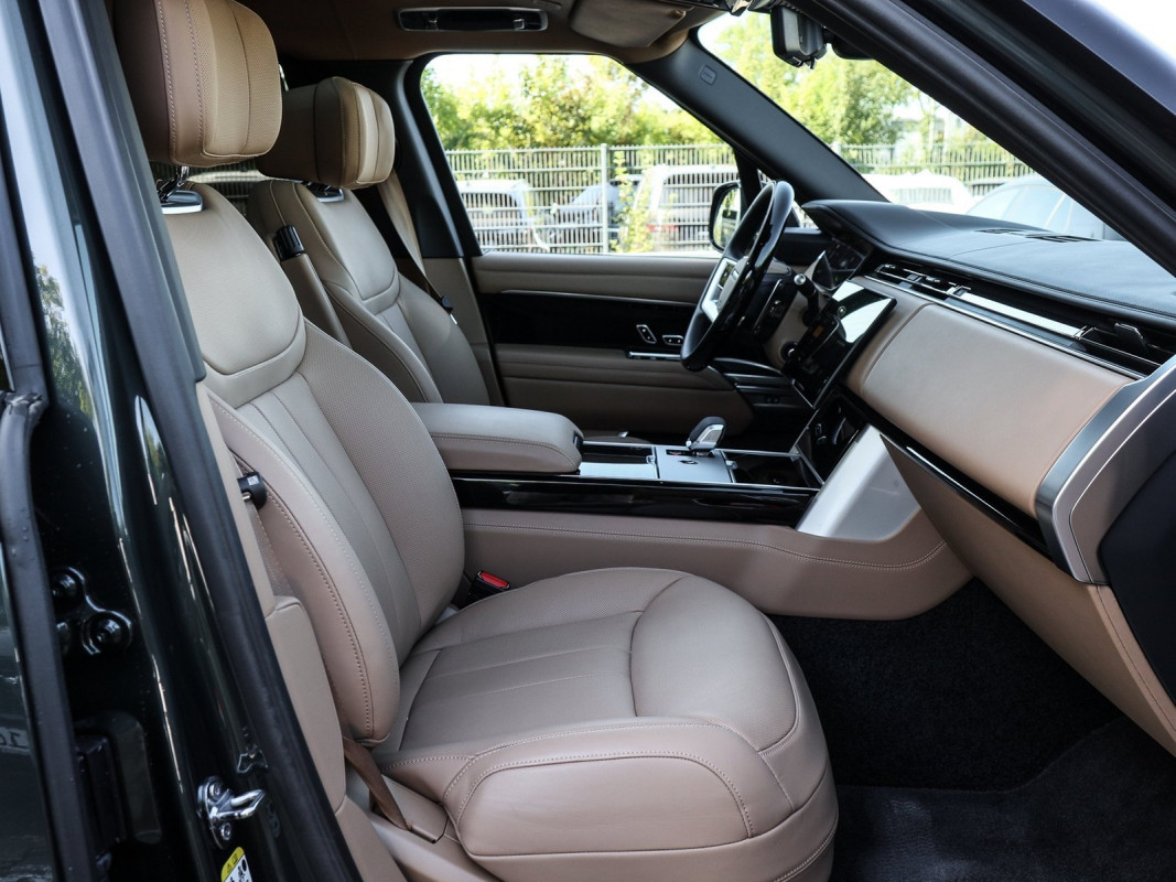 Land Rover Range Rover - SUV/Off-road - Grün - Gebrauchtwagen - Bild 3