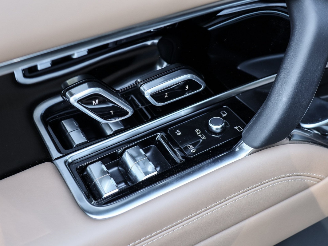 Land Rover Range Rover - SUV/Off-road - Grün - Gebrauchtwagen - Bild 13