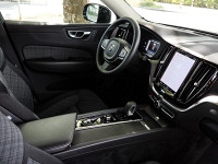 Volvo XC60 B4 Benzin - SUV/Off-road - Schwarz - Gebrauchtwagen - Bild 3