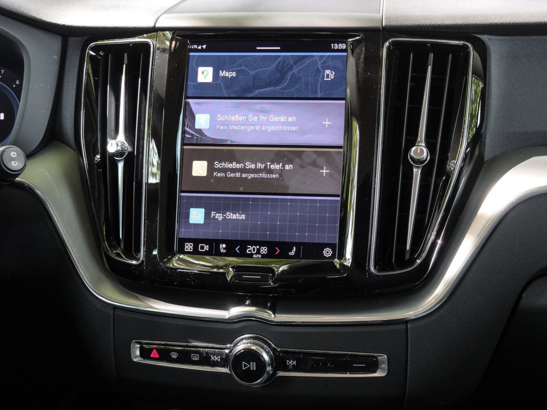 Volvo XC60 B4 Benzin - SUV/Off-road - Schwarz - Gebrauchtwagen - Bild 9