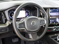 Volvo XC60 B4 Benzin - SUV/Off-road - Schwarz - Gebrauchtwagen - Bild 10