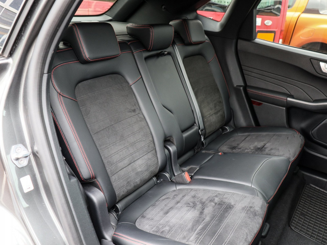 Ford Kuga - SUV/Off-road - Grau - Gebrauchtwagen - Bild 5