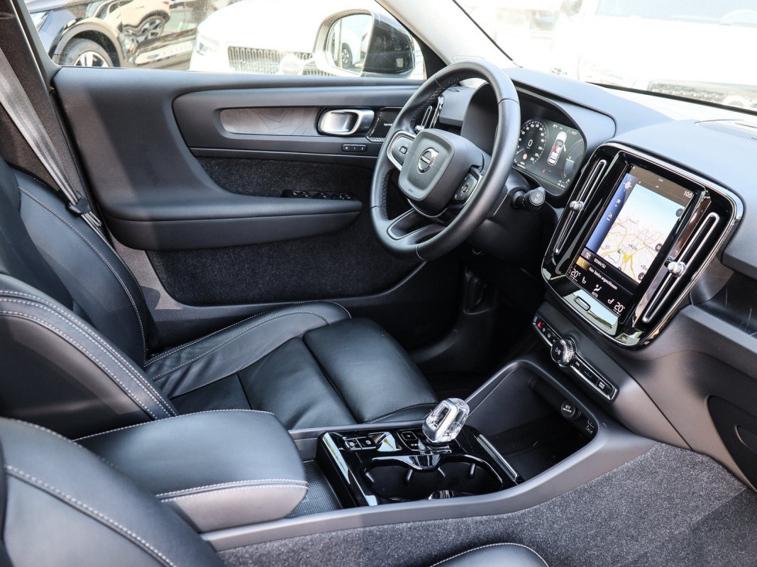 Volvo XC40 T5 Recharge - SUV/Off-road - Blau - Gebrauchtwagen - Bild 3