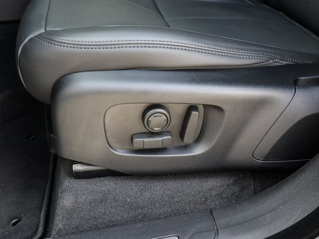 Land Rover Range Rover Velar - SUV/Off-road - Weiss - Gebrauchtwagen - Bild 13