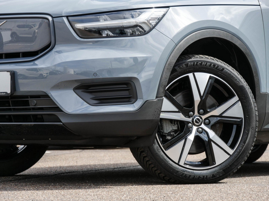Volvo XC40 - SUV/Off-road - Grau - Gebrauchtwagen - Bild 6