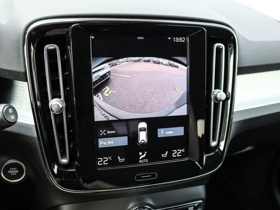 Volvo XC40 T4 - SUV/Off-road - Schwarz - Gebrauchtwagen - Bild 13