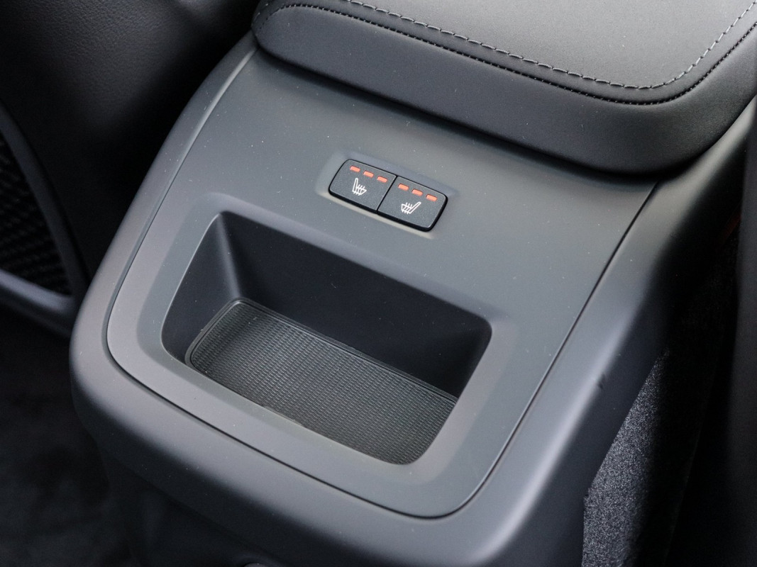 Volvo XC60 T8 AWD - SUV/Off-road - Grau - Neuwagen - Bild 15