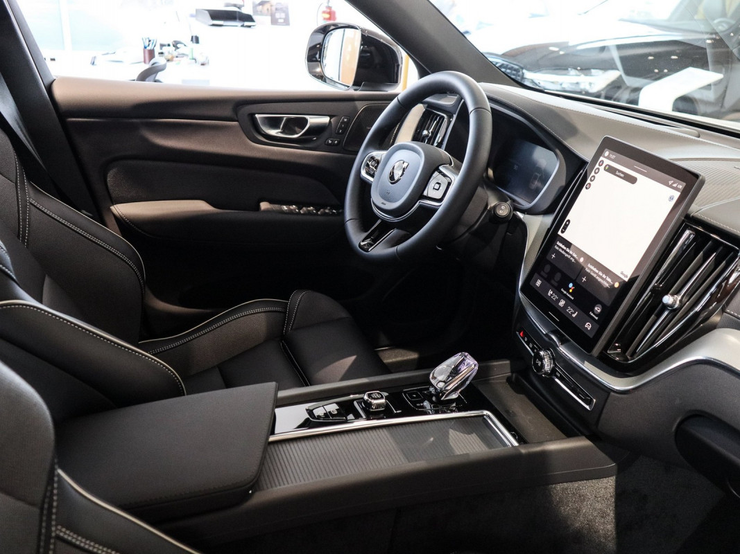 Volvo XC60 T8 AWD - SUV/Off-road - Weiss - Neuwagen - Bild 3