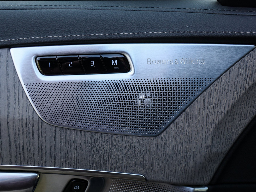 Volvo XC90 T8 Recharge AWD - SUV/Off-road - Blau - Gebrauchtwagen - Bild 15