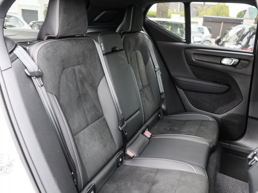 Volvo XC40 - SUV/Off-road - Weiss - Gebrauchtwagen - Bild 5