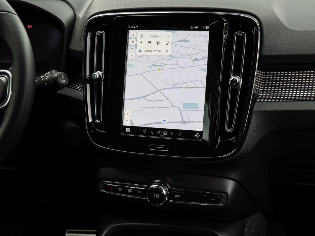 Volvo XC40 - SUV/Off-road - Weiss - Gebrauchtwagen - Bild 9