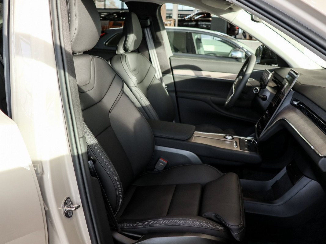 Volvo EX90 - SUV/Off-road - Beige - Neuwagen - Bild 6