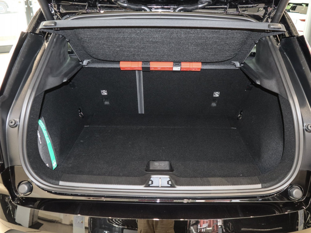 Volvo EX30 Cross Country - SUV/Off-road - Schwarz - Neuwagen - Bild 9