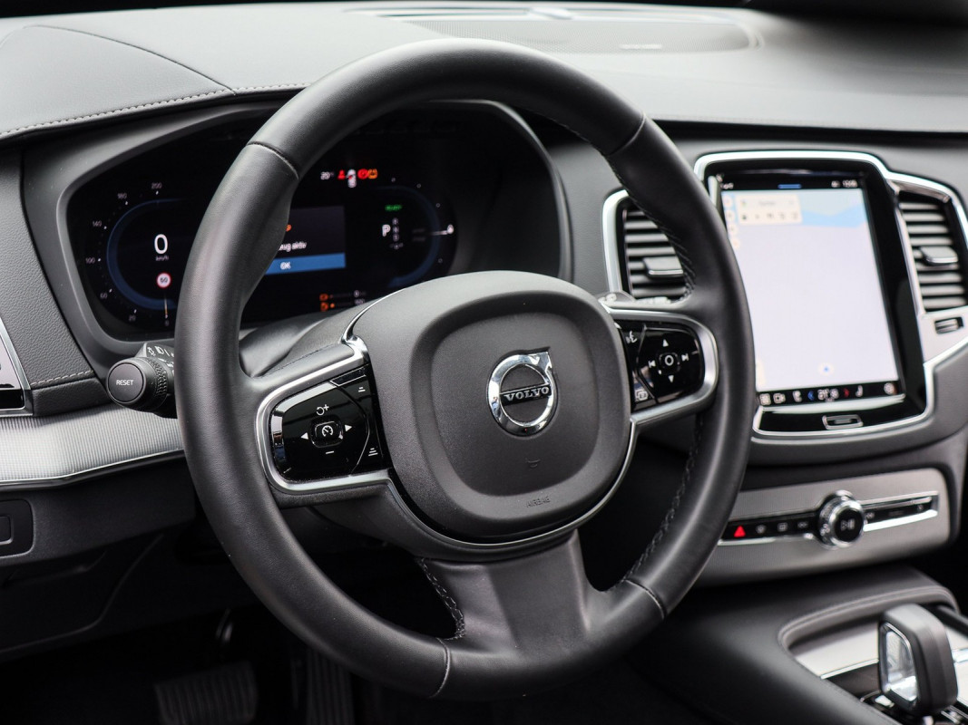 Volvo XC90 T8 AWD Plug-In Hybrid - SUV/Off-road - Blau - Gebrauchtwagen - Bild 10