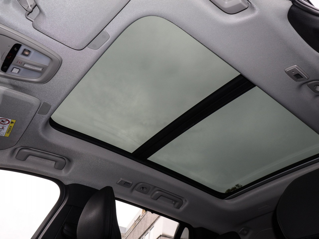 Volvo XC90 T8 AWD Plug-In Hybrid - SUV/Off-road - Blau - Gebrauchtwagen - Bild 11