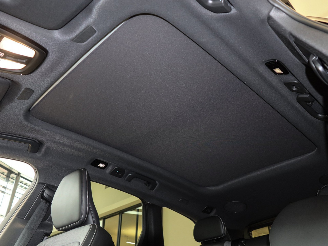Volvo XC60 - SUV/Off-road - Schwarz - Neuwagen - Bild 11