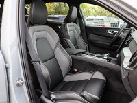 Volvo XC60 T6 Plus Black Edition - SUV/Off-road - Grau - Neuwagen - Bild 6