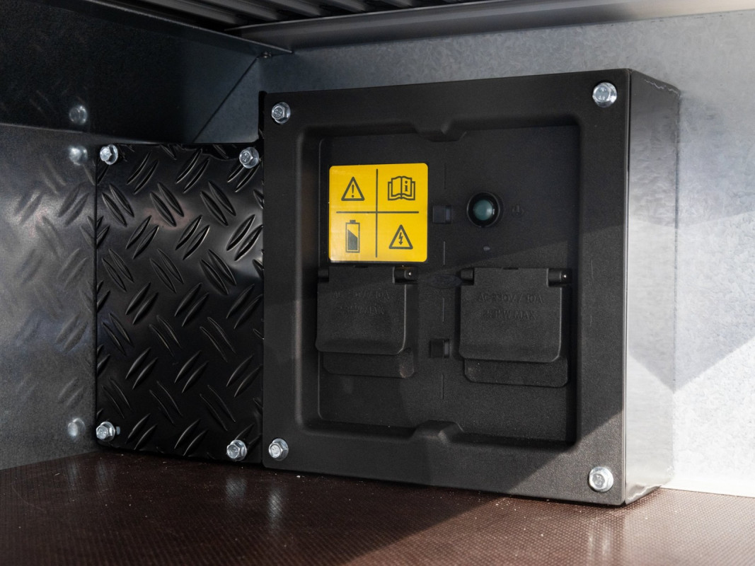 Ford Transit STRECKENKONTROLLFAHRZEUG Einzelkabine Pritsche ELEKTRO - Nutzfahrzeug - Orange - Gebrauchtwagen - Bild 11