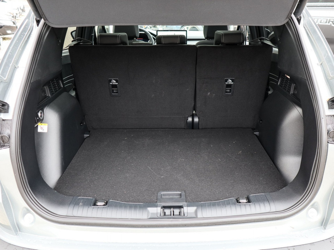 Ford Kuga PHEV - SUV/Off-road - Grau - Gebrauchtwagen - Bild 11