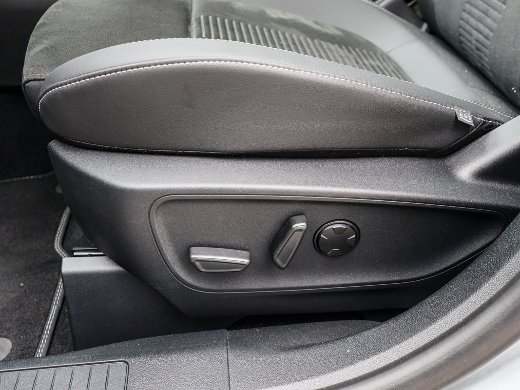 Ford Kuga PHEV - SUV/Off-road - Grau - Gebrauchtwagen - Bild 14