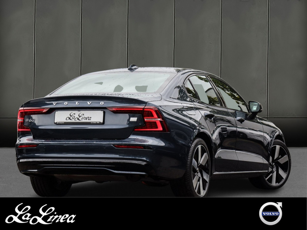 Volvo S60 T8 Recharge AWD - Limousine - Blau - Gebrauchtwagen - Bild 2