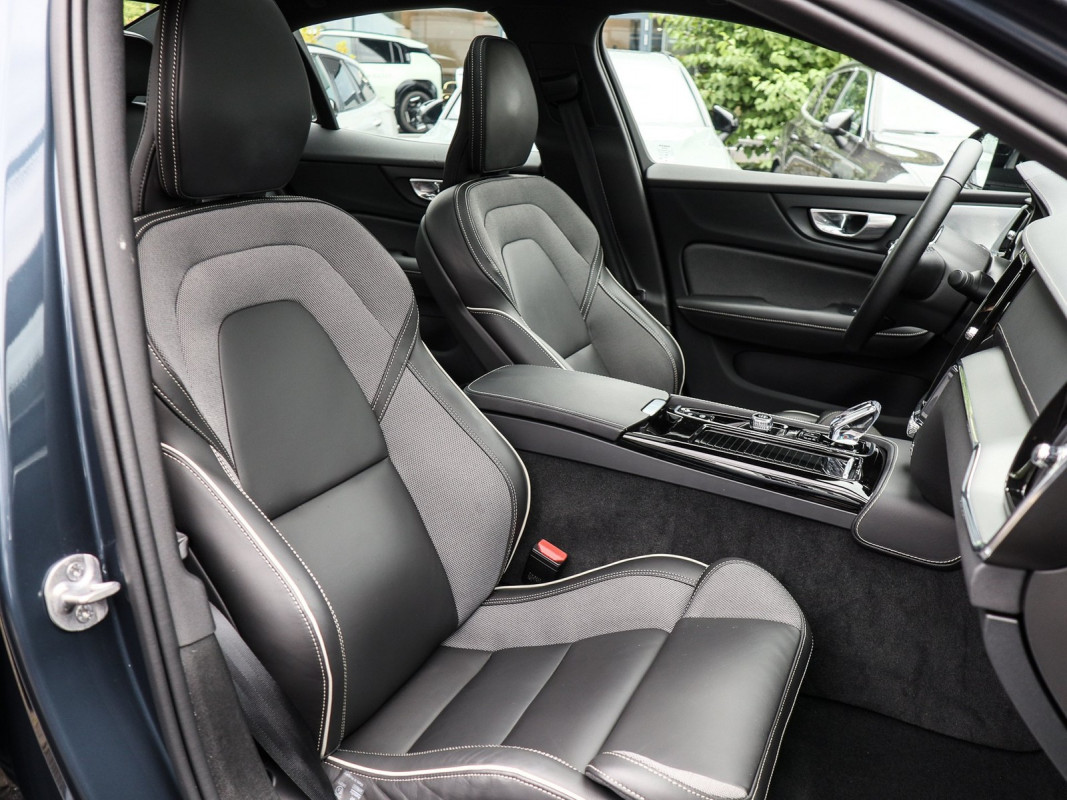 Volvo S60 T8 Recharge AWD - Limousine - Blau - Gebrauchtwagen - Bild 7