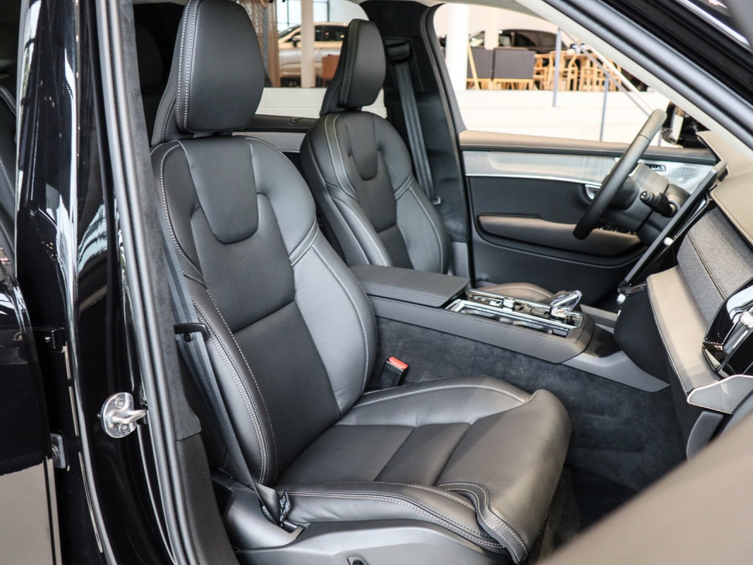 Volvo XC90 T8 - SUV/Off-road - Schwarz - Neuwagen - Bild 6