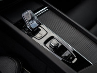 Volvo XC60 T8 Ultra Black Edition - SUV/Off-road - Schwarz - Neuwagen - Bild 9