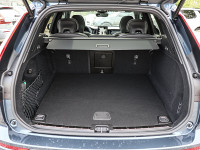 Volvo XC60 T6 Plus Black Edition - SUV/Off-road - Blau - Neuwagen - Bild 10